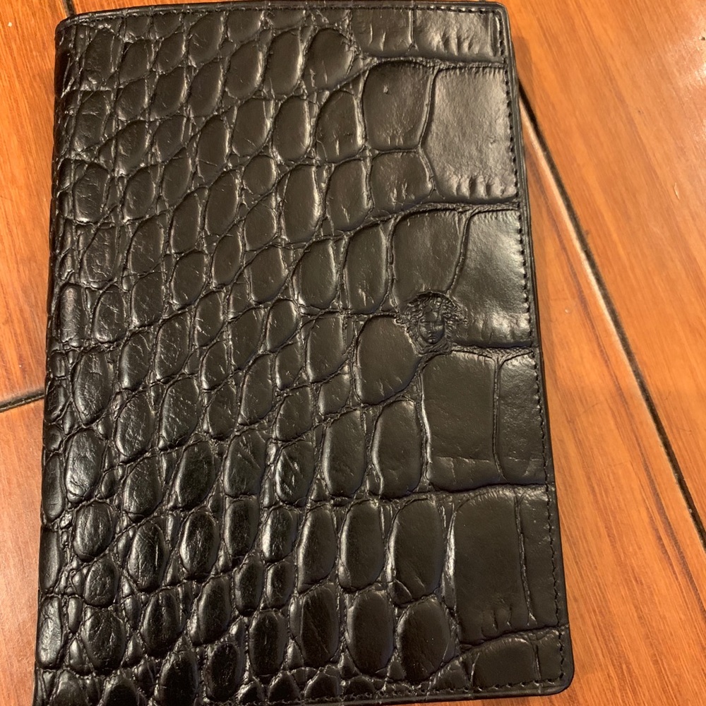 SALE🎉 Vintage Versace Men’s Wallet New!